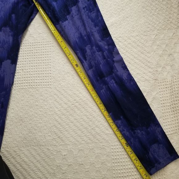 Nike Purple Northern Lights Tights Size Medium NWOT - Picture 6 of 8